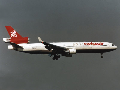 MD-11 HB-IWN
