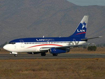 B.737-200 CC-CVG