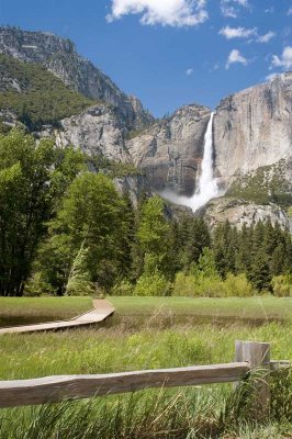 Yosemite Falls.jpg