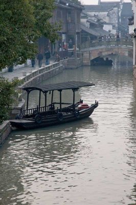 Wuzhen canal 2.jpg