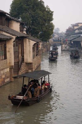 Wuzhen canal 3.jpg