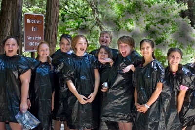 garbage bag girlz