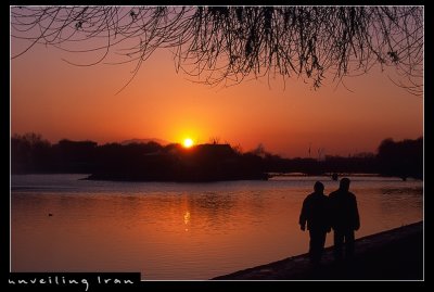 Sunrise along Zayandeh River