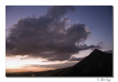1 cloud 1 mountain