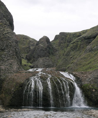 Waterfall at Kirkjubæjarklaustur.jpg