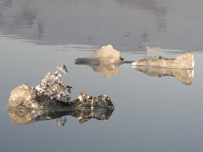 Ice melting in the lagoon beneath Vatnajkul.jpg