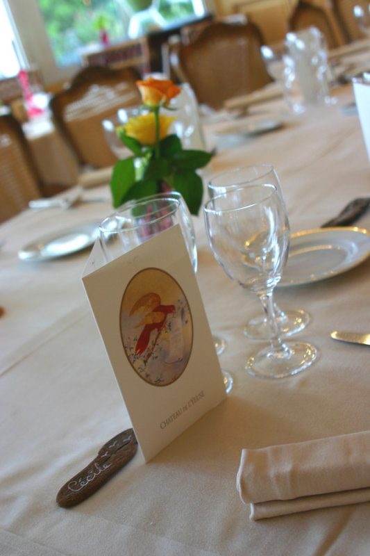 Wedding table waiting...
