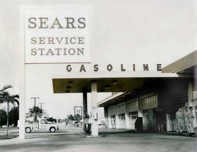 1960 - Sears Service Station at Northside Shopping Center, Miami