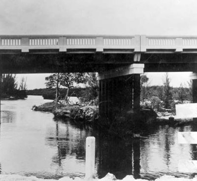 1947 - Sunny Isles Causeway over the inland waterway