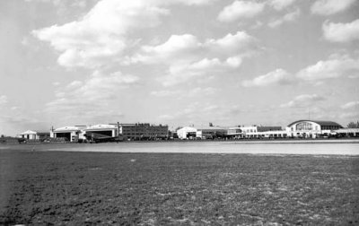 1940s - Pan American terminal and hangars at Miami International Airport