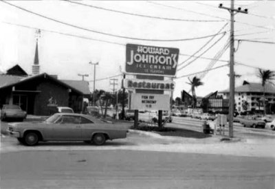 1966 - Howard Johnson's at 16675 Collins Avenue, Sunny Isles