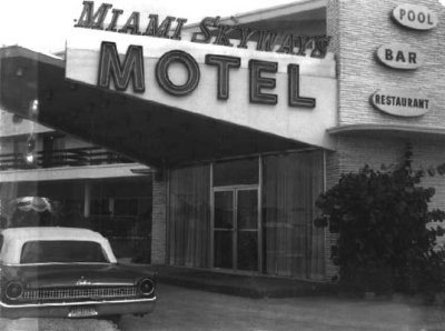 1961 - the Skyways Motel at 2373 NW 42 Avenue (LeJeune Road), Miami
