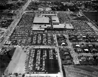 1960 - Northside Shopping Center a month after opening after Sears opened on April 20th