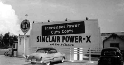 1957 - Sinclair gas station at the northeast corner of NW 103 Street and 27 Avenue, Miami