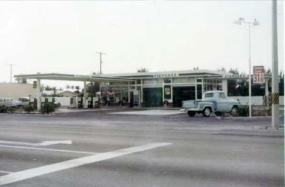 1965 - a Standard Oil gas station on Bird Road west of the Palmetto, Miami