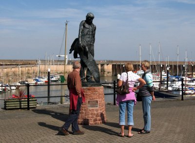 Ancient Mariner statue in Watchet (be kind to albatrosses)