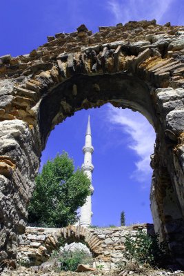 Old Arch and Minaret