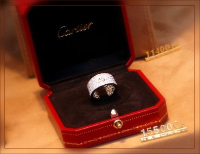 Cartier shop