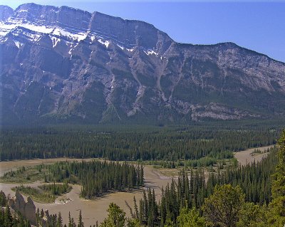 CASCADE MOUNTAIN & BOW RIVER VALLEY