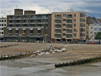 SEAFRONT WEST OF THE PIER