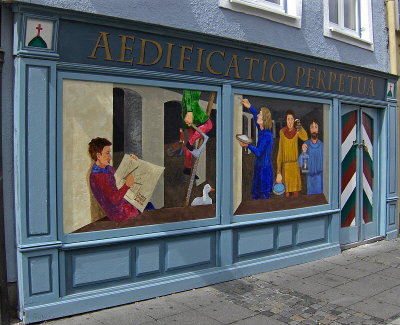 COLOURFUL FRONTAGE