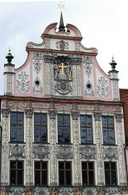 CITY HALL FACADE