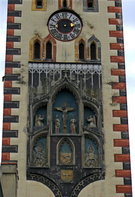 DETAIL ON THE BAYER TOWER