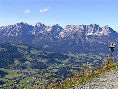 A VIEW NORTH WEST FROM HAHNENKAMM   514