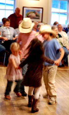 Dancing02.jpg