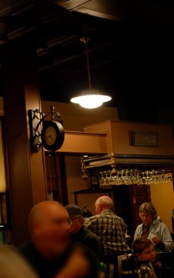 SideDoor22_HappyHour03.jpg