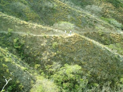 DIAMOND HEAD CLIMB.JPG