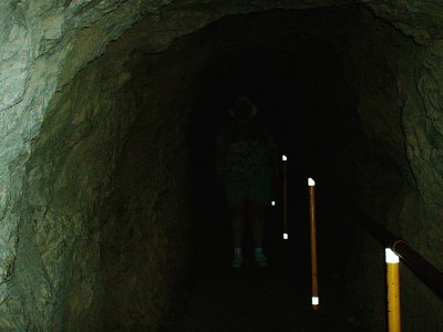 DIAMOND HEAD CLIMB9.JPG