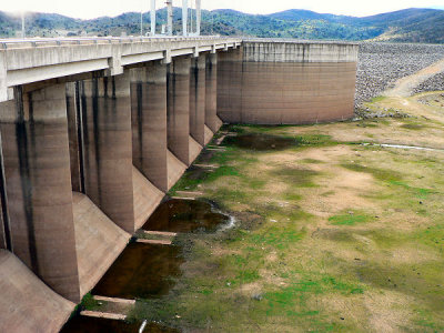 Wyangala spillway. June '07