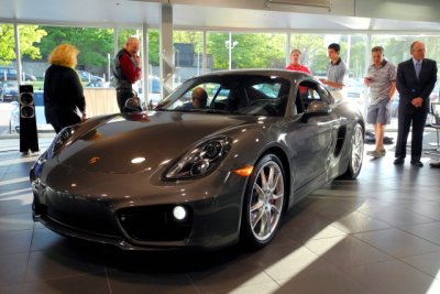 2014 Porsche Cayman S at Porsche of Towson in Maryland (7531)