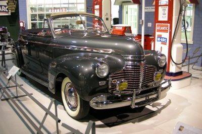 1941 Chevrolet Deluxe Convertible. ISO 200, 1/4.7 sec., f/2.7.
