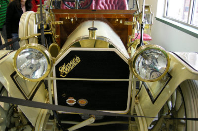 1912 Stearns-Knight Runabout, AACA Museum, Hershey, Pa. ISO 100, 1/12 sec., f/2.7. (PP)