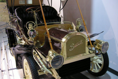 1905 Buick, AACA Museum, Hershey, Pa. ISO 400, 1/6.1 sec., f/2.7.