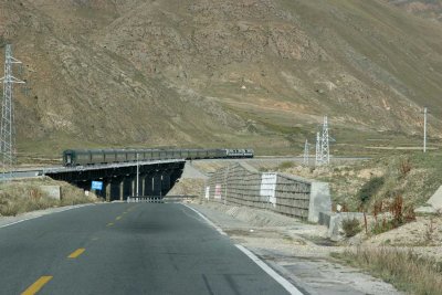 Tibetan-railway2.jpg