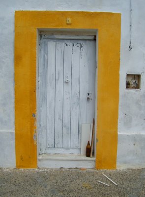 a door in jerez that reminded me of egypt