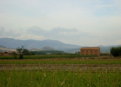 the countryside around fuente vaqueros