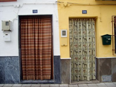 doors in fuente vaqueros