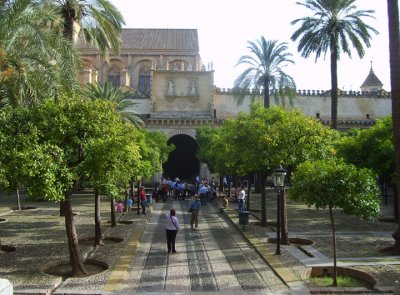 the yard in front of the mezquita-cathedral