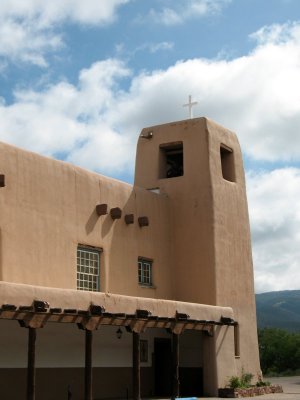 Santa Fe Church.jpg