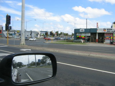 27 januari Princes Highway intersection with Srpinvale Road and Police Road on a Saturday afternoon!