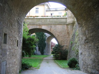 The under pass of the castle