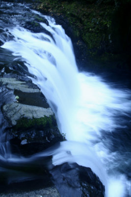 lower punchbowl falls 02.jpg