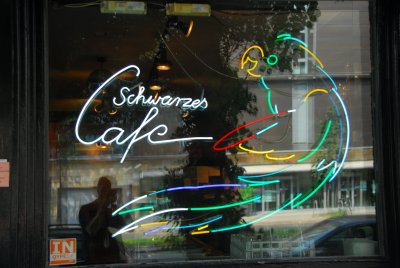 Schwarzes Cafe/Self-Portrait