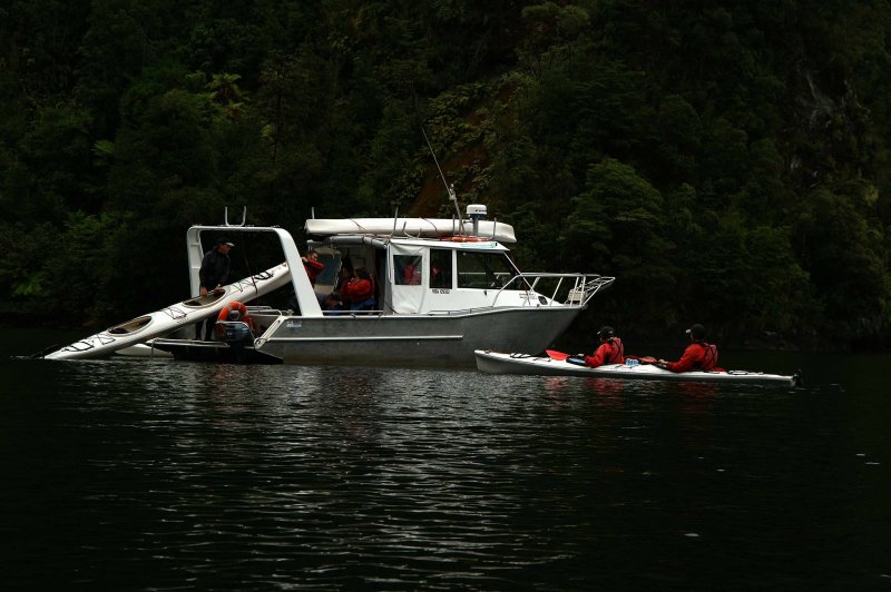 Kayak Base