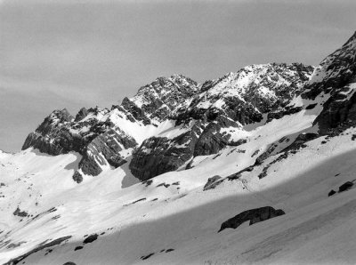 Cirque d'Estaub : pic de Pinde (2860 m)