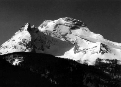 Pic des Coutchets (2256 m) et Pic de Ger (2613 m) versants Est